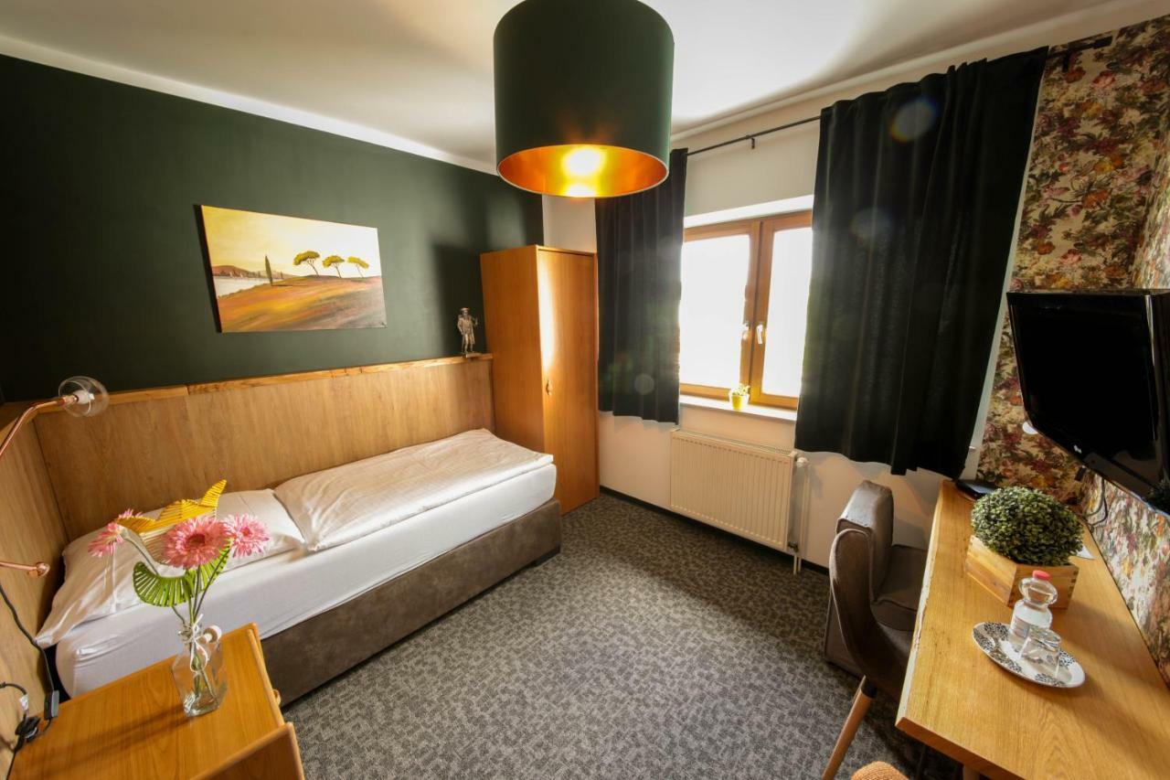 Hotel Kraus Билефельд Экстерьер фото